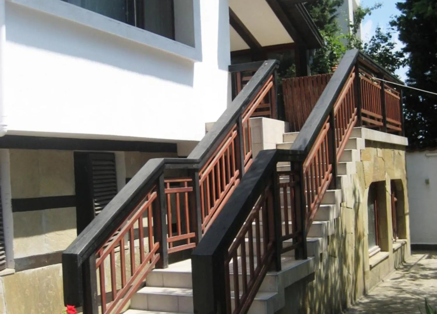 Guest House Yanita Warna