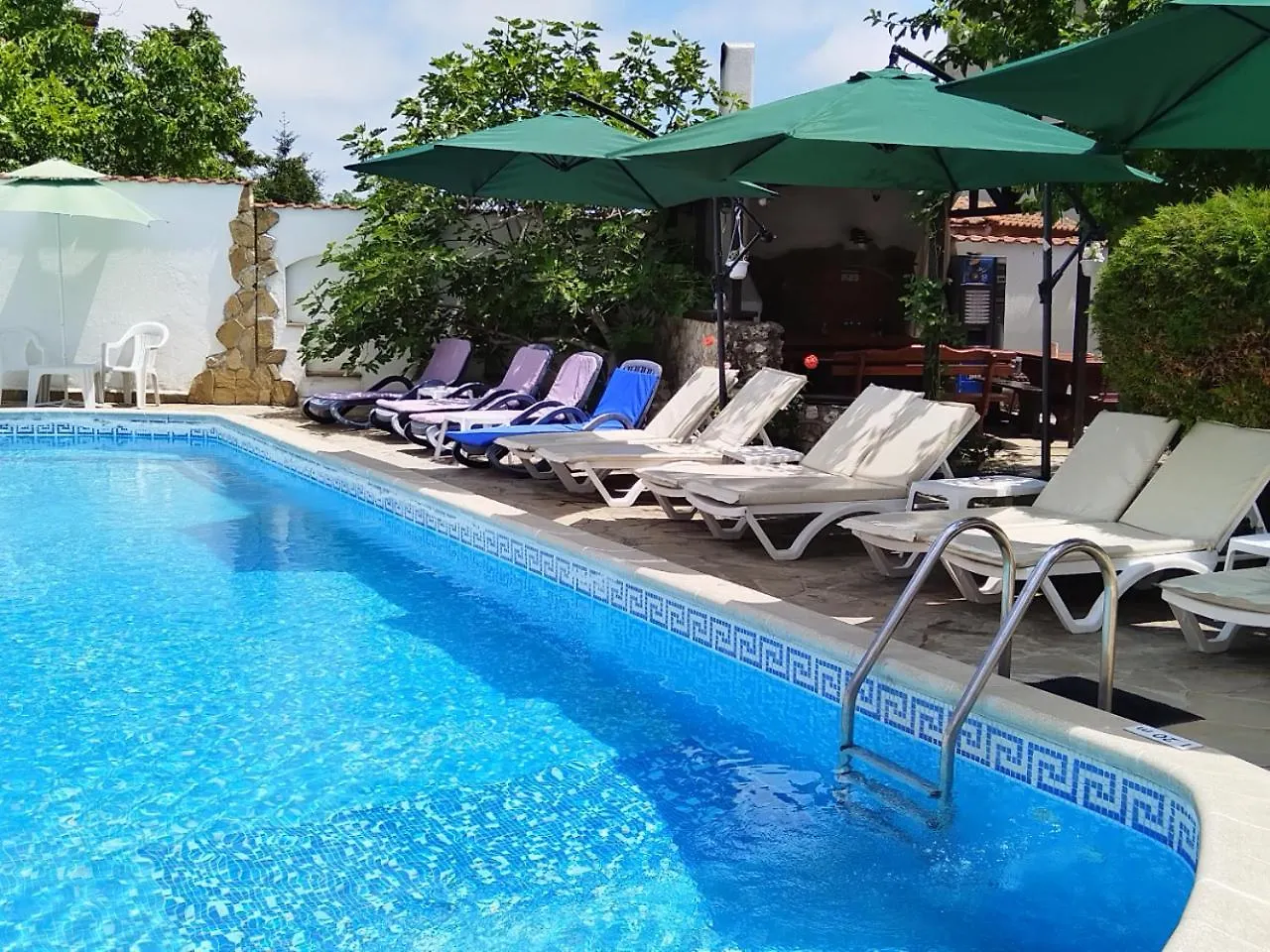 Guest House Yanita Warna
